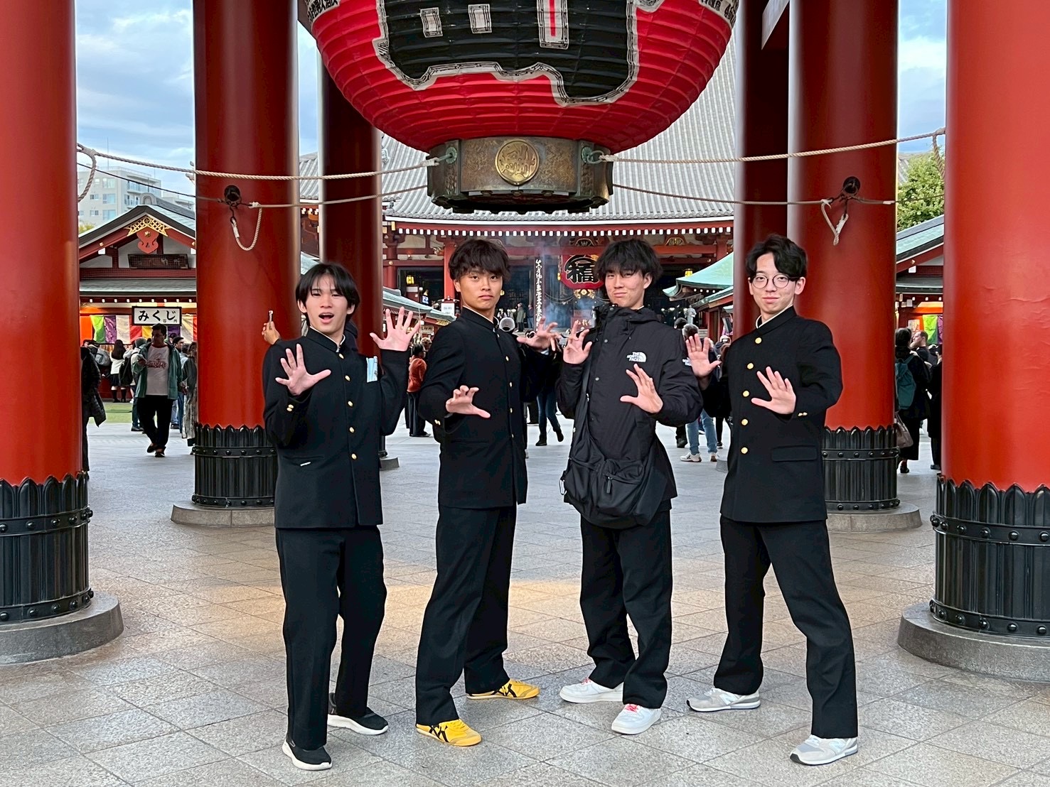 69922ABE-7786-4383-8C69-13F823782022