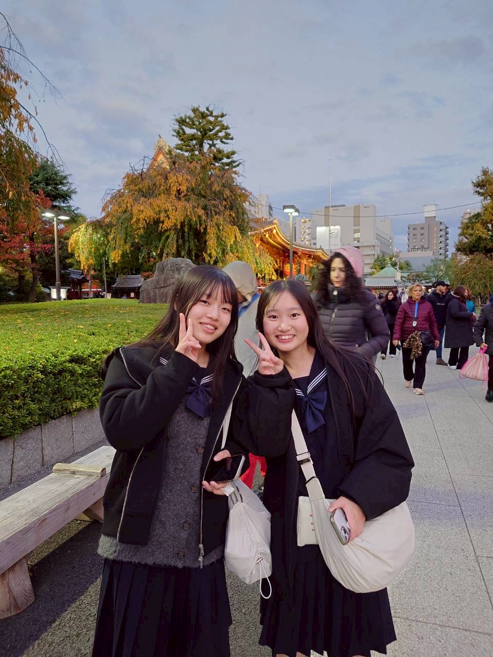 0C7C1419-ACBE-4F2C-85B6-1FB774DCD76B