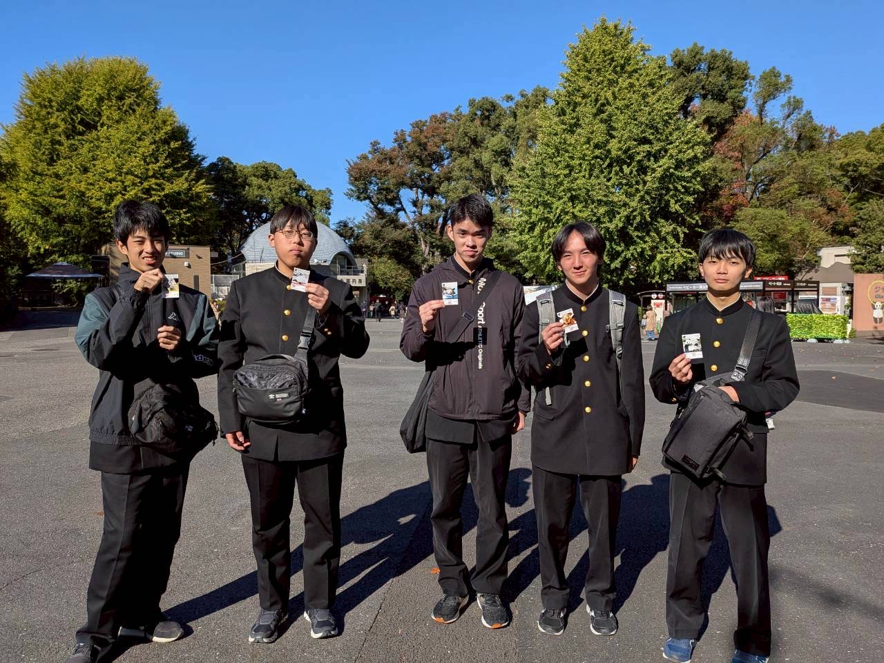 AEE56226-27EB-4DA1-8735-8DC34B9E98C5