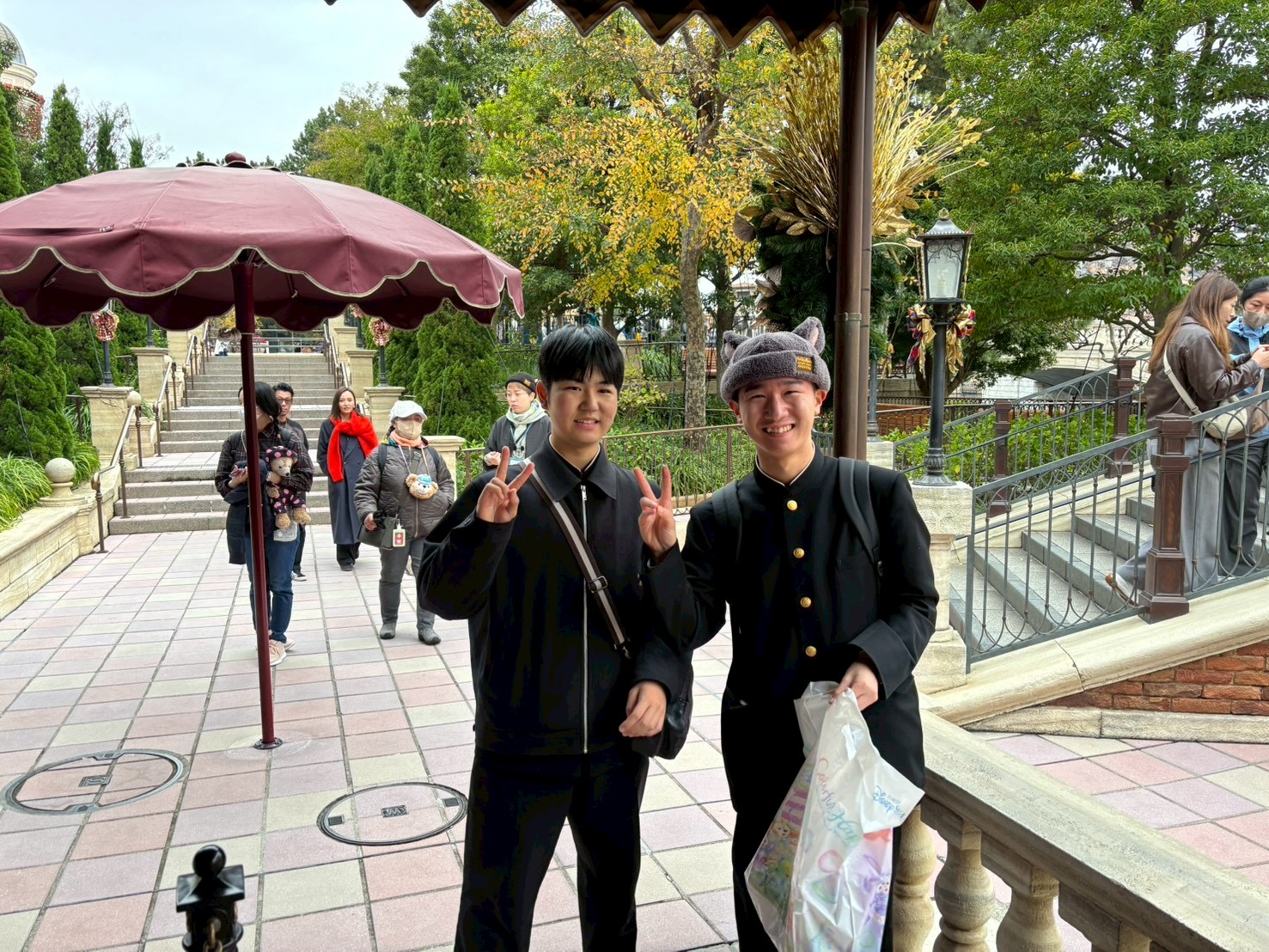 DF3E8C3C-8BC9-4F68-BBAE-FD8779211934