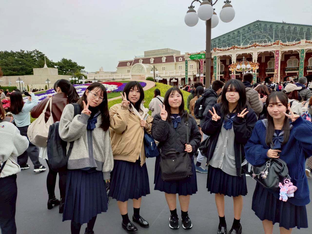 87B8D6BE-899B-4D93-A859-B5B7DE0A1EDE