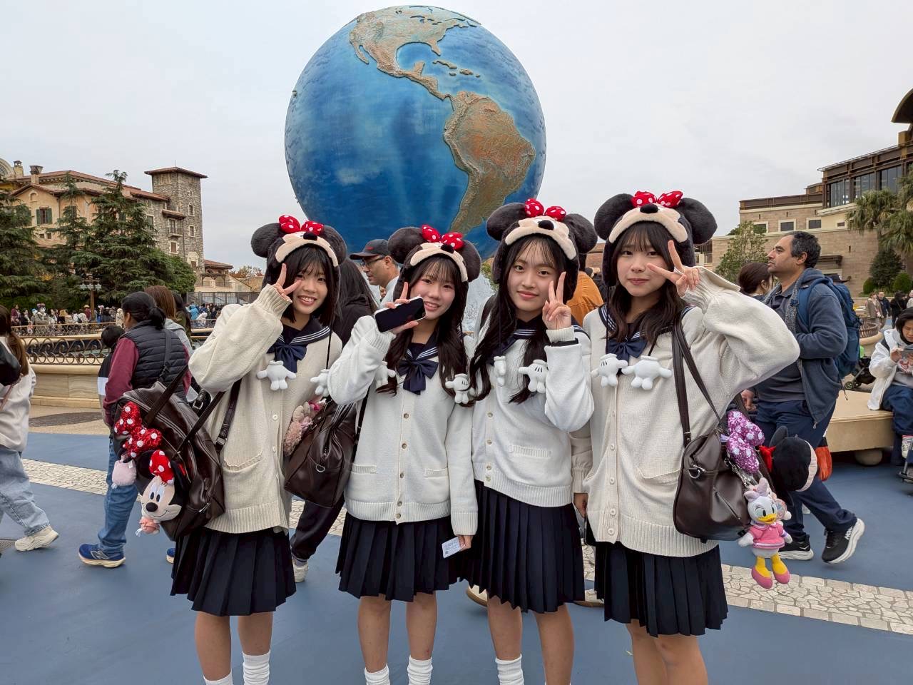 5EEB57B7-CEA6-4116-9B7E-BE9EA1BCE2E1